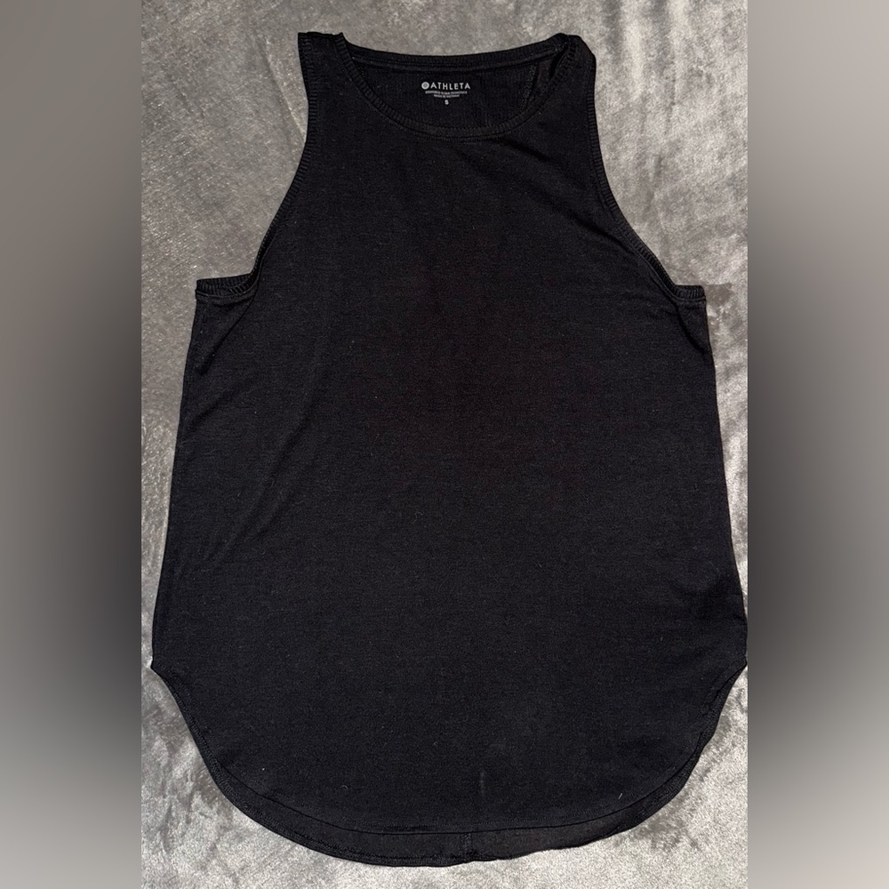 Athleta scoop hem tank top size small
